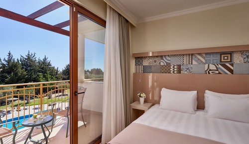 Suite, Garden View