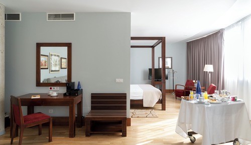 Junior Suite, 1 Queen Bed