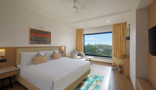 Deluxe Room, 1 King Bed, Non Smoking