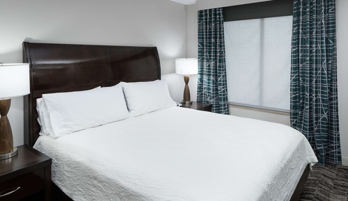 One king junior suite evolution room