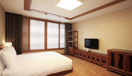 Deluxe Room (Ondol)