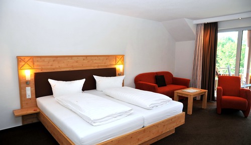 Deluxe Room, Accessible (multiple beds)