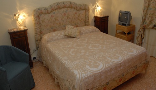 Double Room, Shared Bathroom