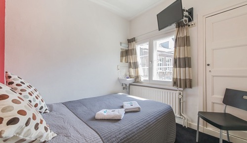 Basic Double Room, Shared Bathroom