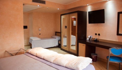 Basic Triple Room