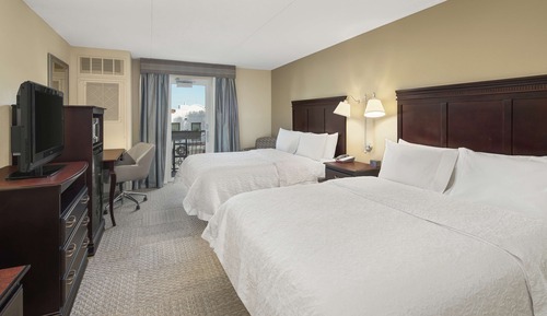 Room, 2 Queen Beds, Non Smoking, Balcony (3rd Floor)
