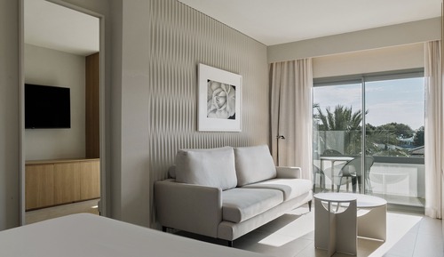 Suite, 2 Bedrooms, Balcony