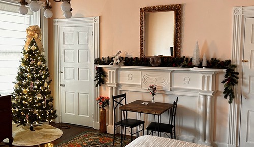 Room, Private Bathroom (Rose)