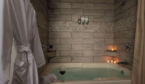 Room, Private Bathroom (Ewing Room)