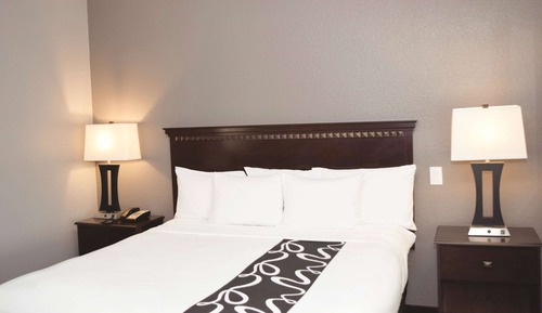 Deluxe Room, 1 King Bed, Non Smoking