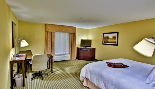 Suite, 1 King Bed, Accessible, Non Smoking