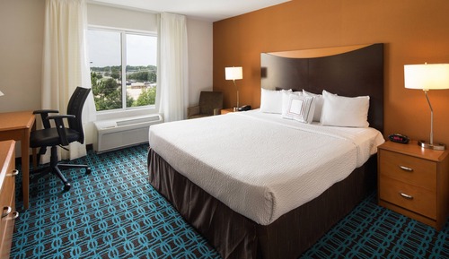 Room, 1 King Bed (Mobility/Hearing Accessible, Tub)