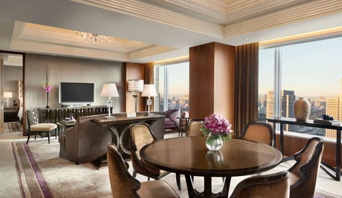 Shangri-La Suite