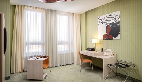 Deluxe Room, 1 King Bed