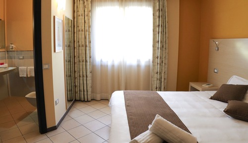Classic Double or Twin Room (SPA Access)