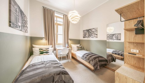 Standard Twin Room