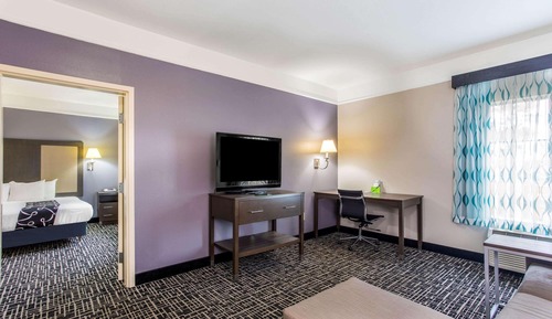 Deluxe Suite, 1 King Bed, Non Smoking (Deluxe Family Suite)