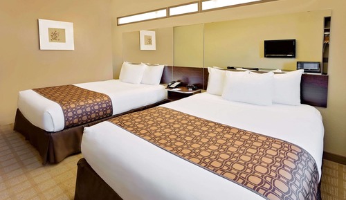 Room, 2 Queen Beds, Non Smoking