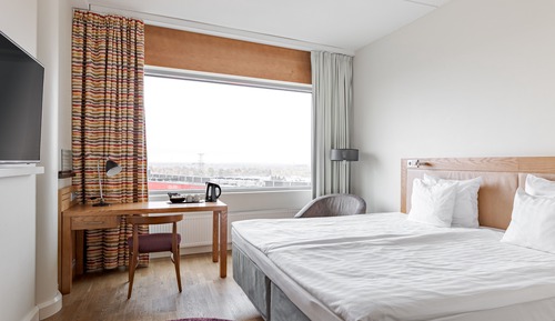 Standard Room, 1 Queen Bed