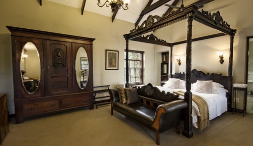 Honeymoon Suite