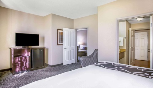 Deluxe Suite, 1 King Bed, Non Smoking