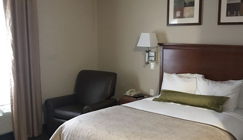Studio Suite, 1 Queen Bed, Accessible (Mobility Tub)