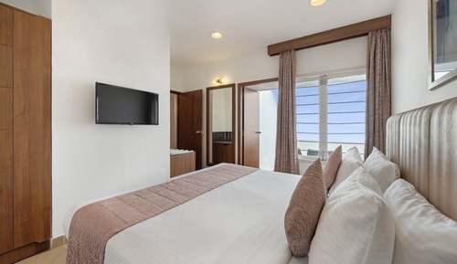Valley View Privilege suite with Balcony