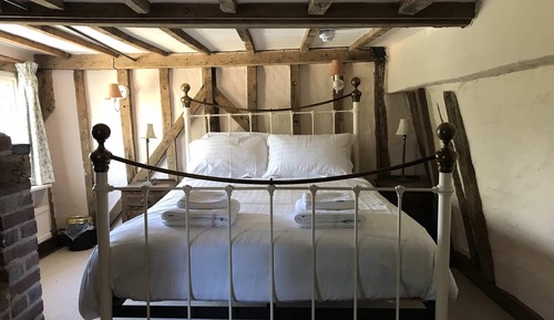 Triple Room, Bathtub (Room 1)