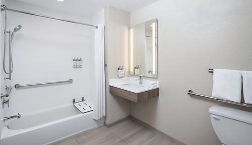 Suite, 1 King Bed, Accessible Bathtub (Mobility)