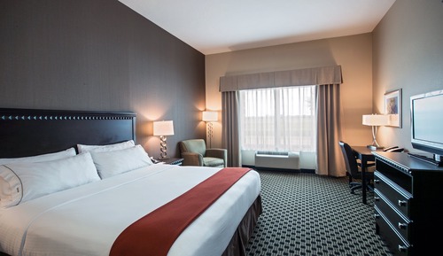 Standard Room, 1 King Bed, Accessible Bathtub (Communications)