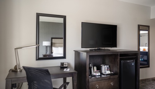 Standard Room, 2 Queen Beds, Accessible, Balcony (Accesible Double Queen Suite Balcony)