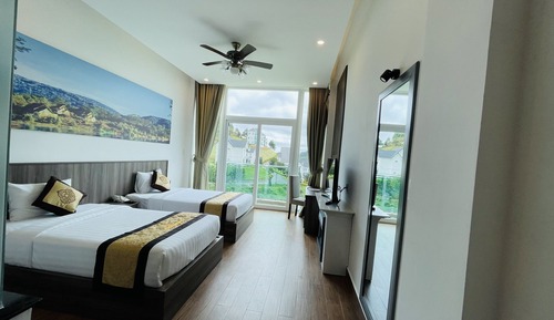 Premier Twin Room