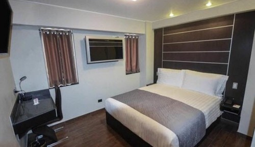 Standard Room, 1 Queen Bed
