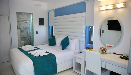 Luxury Double Room, 1 Queen Bed, Sea View