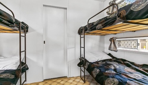 Cabin, Multiple Beds, Non Smoking