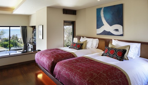 Villa Suite 1F (Twin Room)