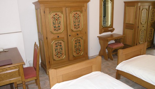 Basic Triple Room