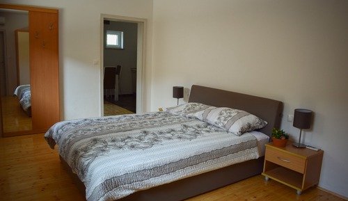 Apartment (Ariel)