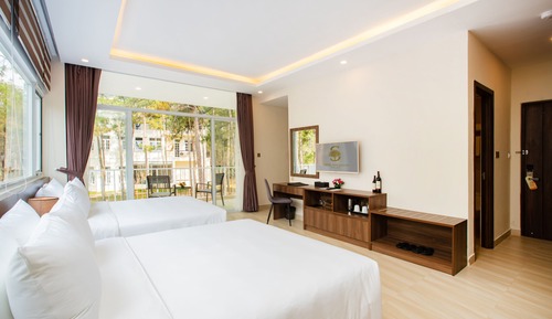 Premium Quadruple Room, Garden View