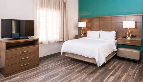 Studio Suite, 1 Queen Bed, Accessible (Communication Accessible)