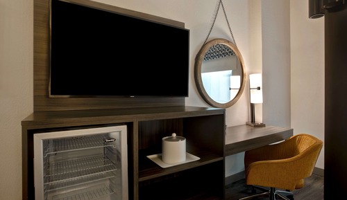 Room, 1 Queen Bed (Twin Bunkbeds)