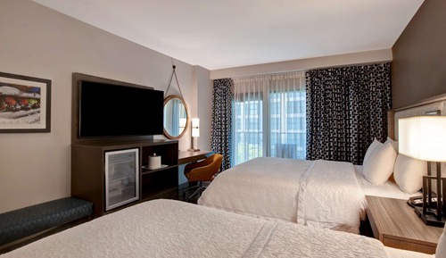 Room, 2 Queen Beds, Balcony, River View