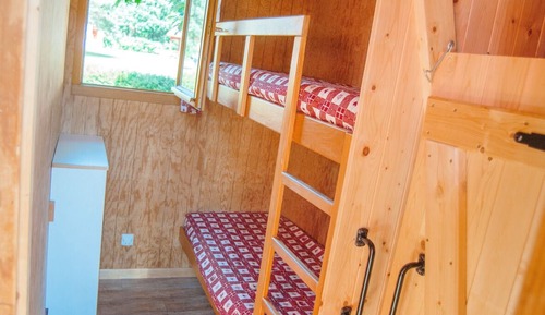 Bungalow (5 people) - No Water and No Toilet in Room