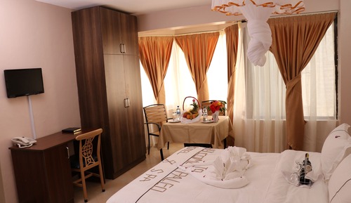 Executive Suite