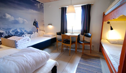 Basic Quadruple Room, Shared Bathroom