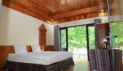 Bungalow Double Bed  - Water Front