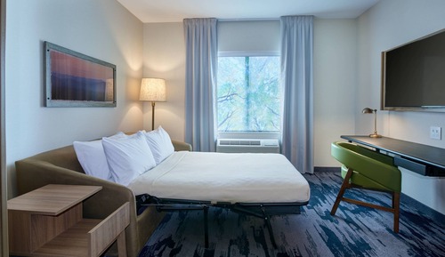 Suite, 1 King Bed with Sofa bed (Mobility/Hearing Access, Roll-In Shwr)