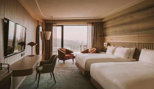 Superior Room, 2 Twin Beds (Side View)