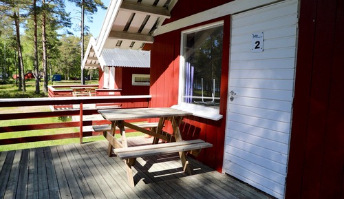 Basic Cabin (Small)