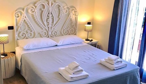 Romantic Room, 1 Queen Bed, City View